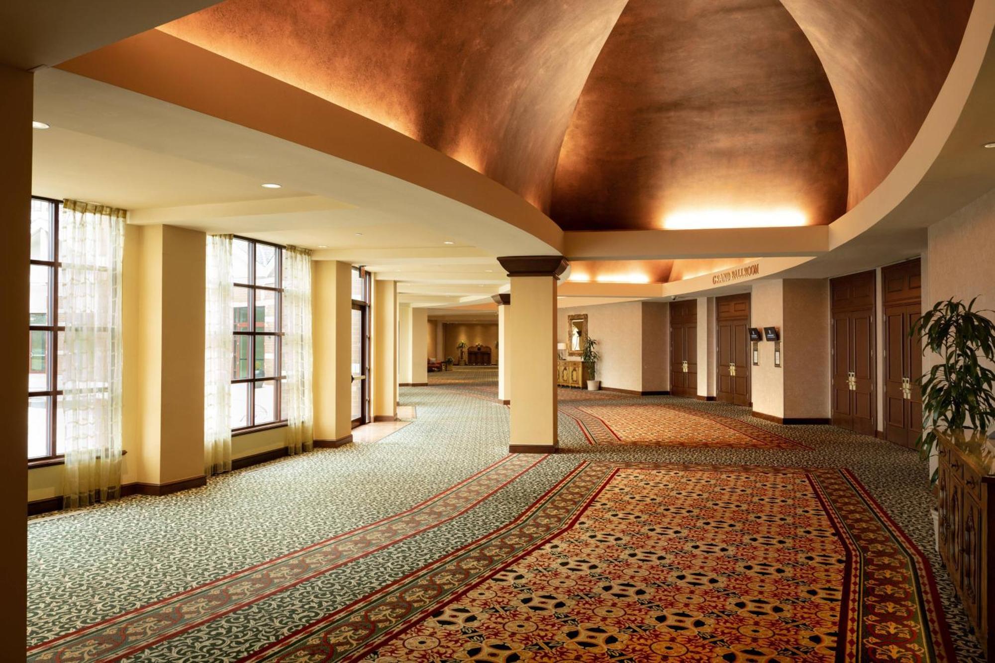 เรเนซองส์ ทัลซ่า โฮเทล แอนด์ คอนเวนชันเซ็นเตอร์ Hotel ทัลซา ภายนอก รูปภาพ